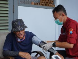 Brimob Polda Jatim Buka Layanan Kesehatan Gratis di Ponpes Al Khoziny Sidoarjo