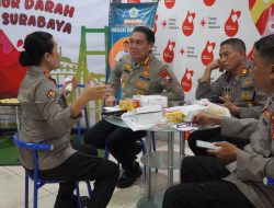 Sekantong Darah untuk Sesama: Polrestabes Surabaya Gelar Donor Darah Sambut HUT Humas Polri ke-74