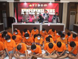 Operasi Sikat Semeru 2025, Polres Pelabuhan Tanjung Perak Berhasil Ungkap 46 Kasus dan Amankan 54 Tersangka