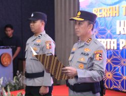 Pimpin Sertijab dan Pengantar Purna Tugas, Kadivhumas Polri Tekankan untuk Selalu Berbuat yang Terbaik