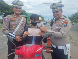 Tertibkan Pelanggar Rambu, Satlantas Polres Tanjung Perak Gelar Patroli Terpadu di Akses Vital Surabaya–Madura