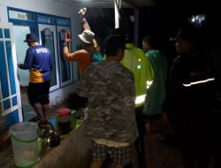 Polres Probolinggo Gerak Cepat Bantu Warga Terdampak Banjir di Tiris