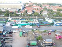 Pelindo Lakukan Evakuasi Cepat Pasca Kejadian Cuaca Ekstrem di Terminal Kalimas, Operasional Pelabuhan Tetap Berjalan Normal