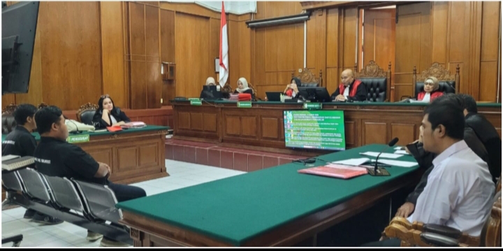 Foto: Suasana sidang dugaan penganiayaan di Surabaya dengan agenda saksi korban dan pelapor di Ruang Cakra PN Surabaya