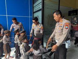 Polisi Sahabat Anak : Polresta Sidoarjo Edukasi Tertib Lalu Lintas Sejak Dini